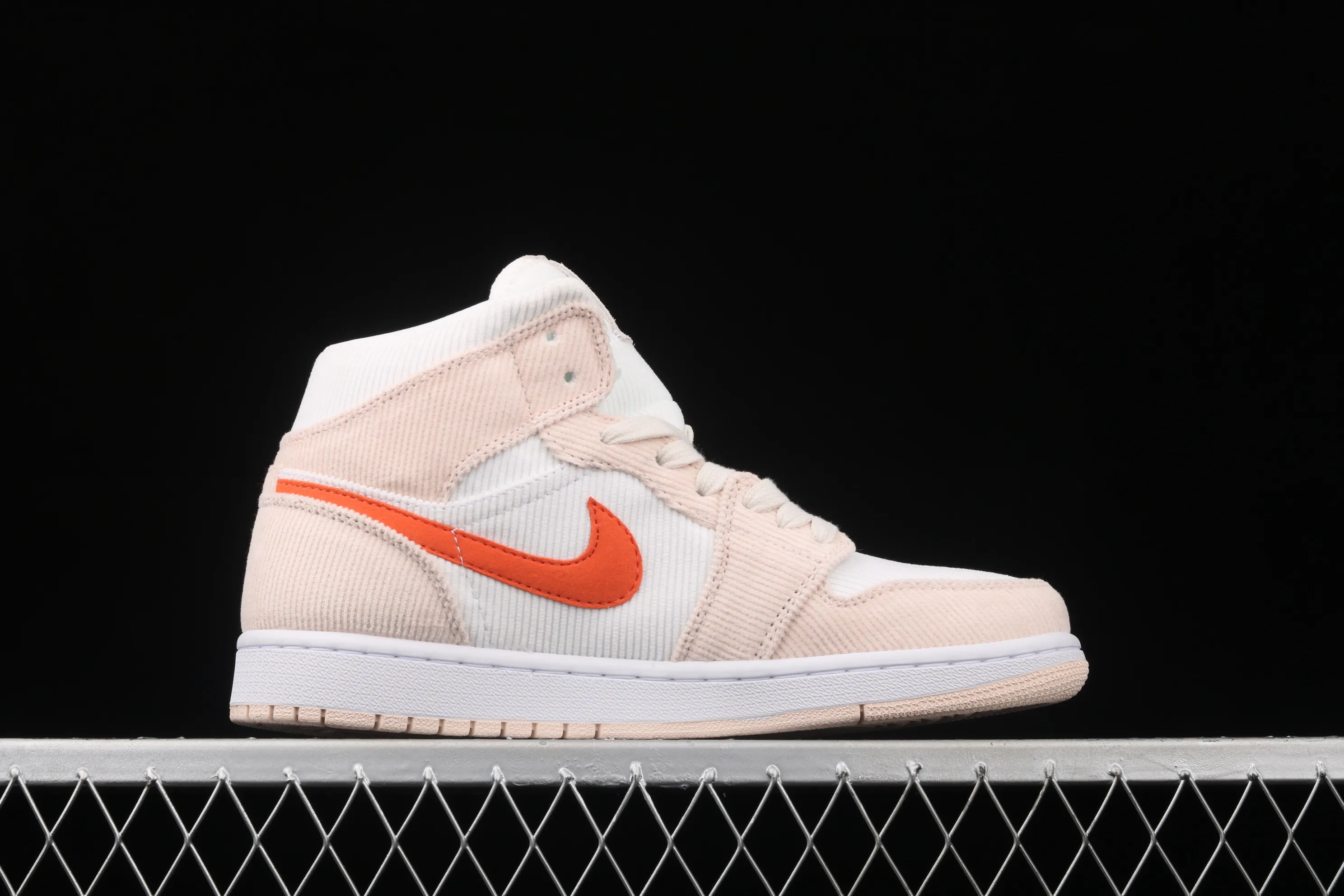 All categories Air Jordan Jordan series basketball shoes Air Jordan 1 Mid Air Jordan 1 Mid AJ1 Joe 1 corduroy orange Zhongbang basketball shoes DA8009-108